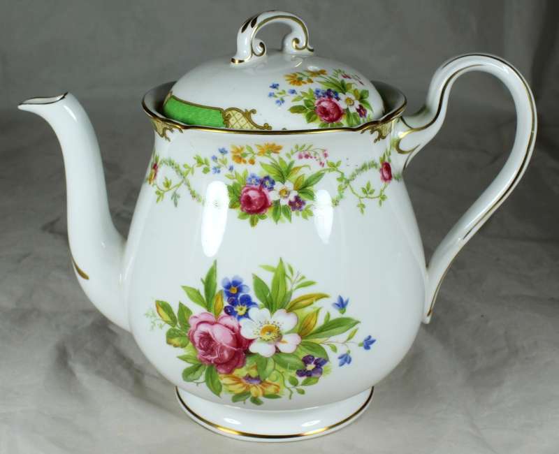Shelley - Du Barry green - kettle