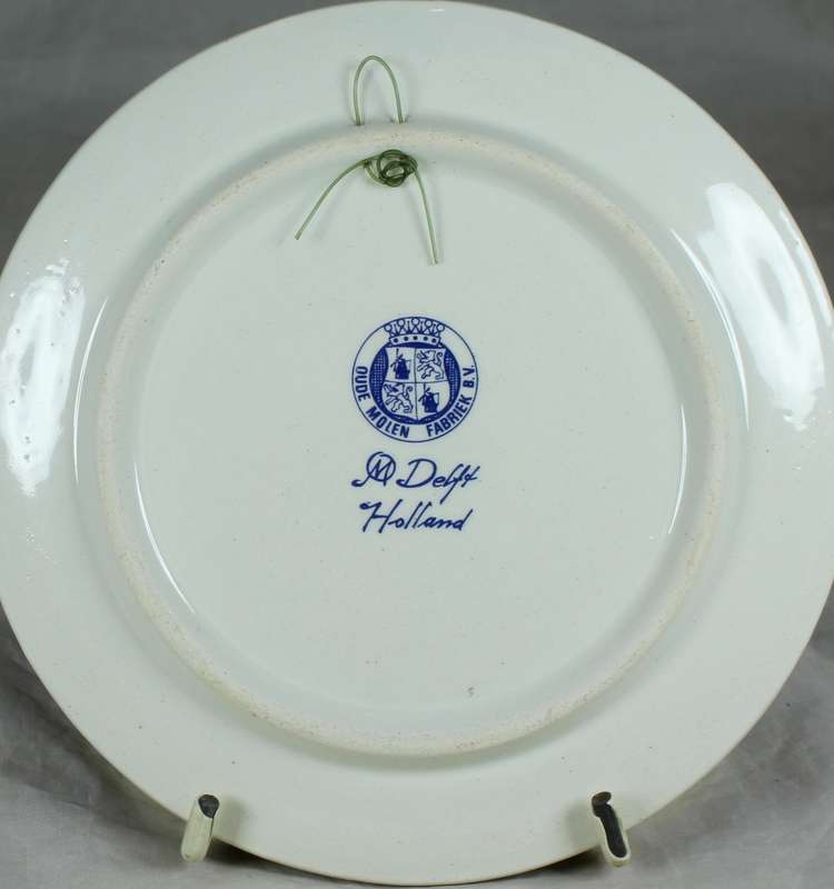 Delft - oude molen display plate - sailboats