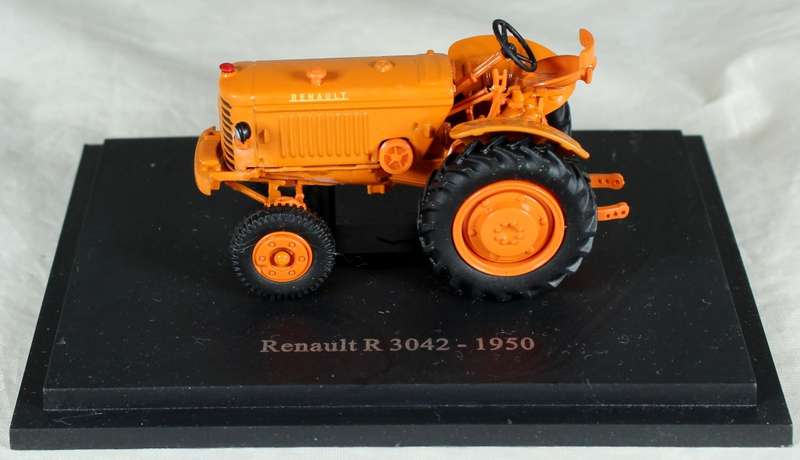 Tractor - Renault R 3042