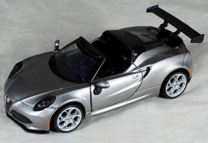 Burago - Alfa Romeo 4C