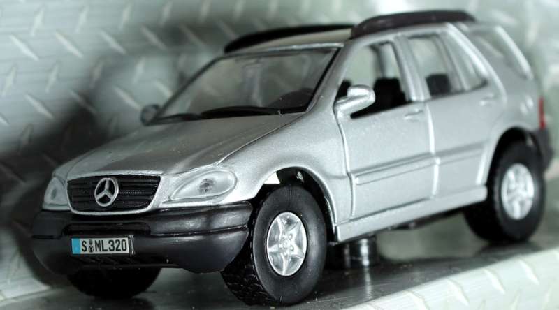 Maisto - Power Racer - Mercedes ML320