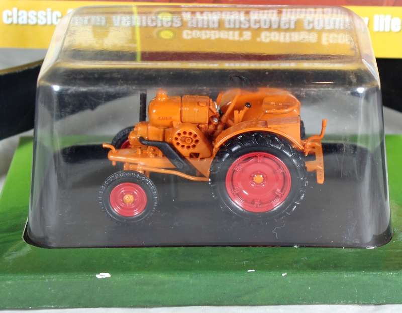 Collectible tractor & info sheet - Alligaier R22