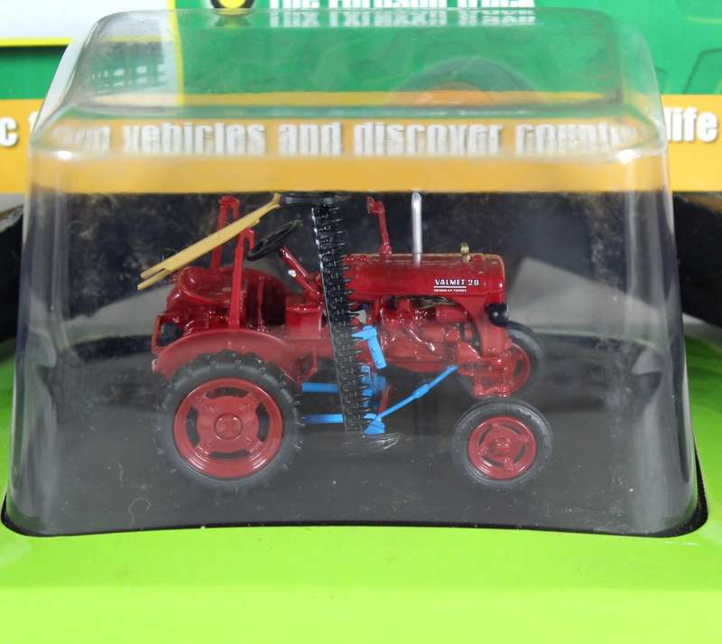 Collectible tractor & info sheet - Valmet 20
