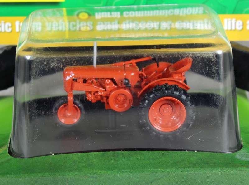 Collectible tractor & info sheet - Oto C18 R3