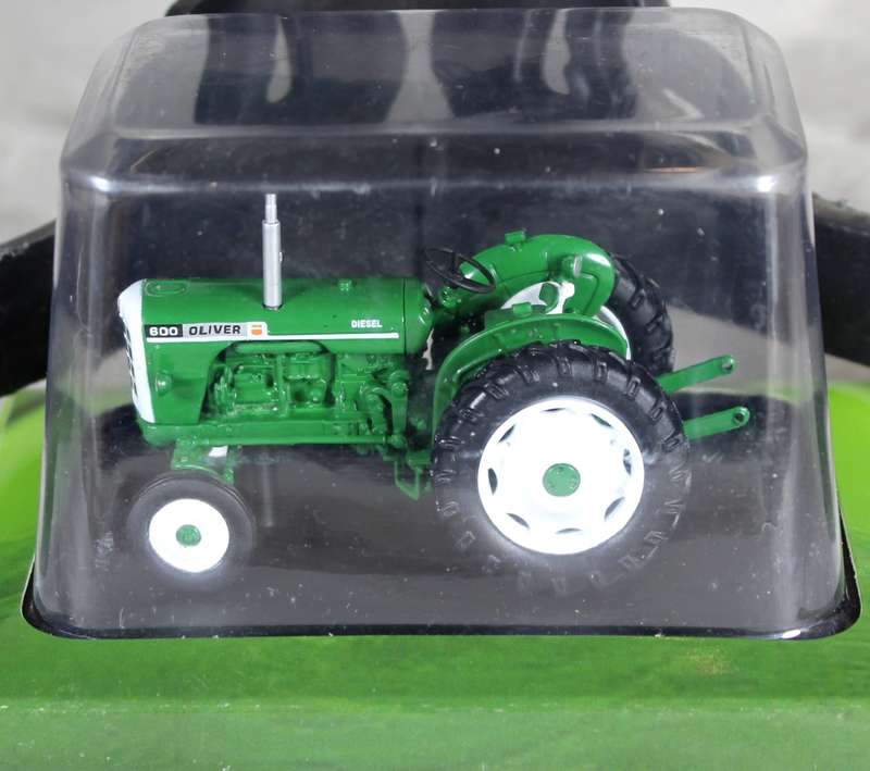 Collectible Tractor - Oliver 600 - Act Fast!!! BID NOW!!!