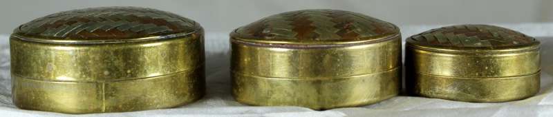 Graduated set of brass pill holders