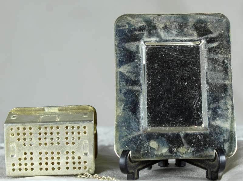 Tea house caddy on a stand