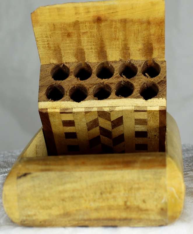 In-laid wood cigarette holder
