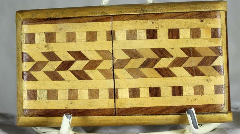 In-laid wood cigarette holder