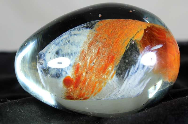 Small Glass Egg With Swirl Pattern