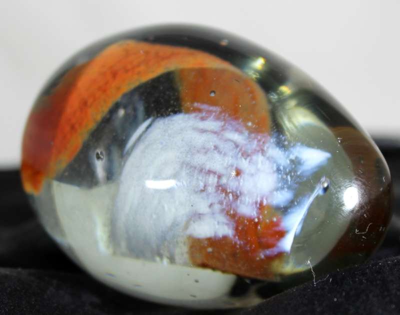 Small Glass Egg With Swirl Pattern