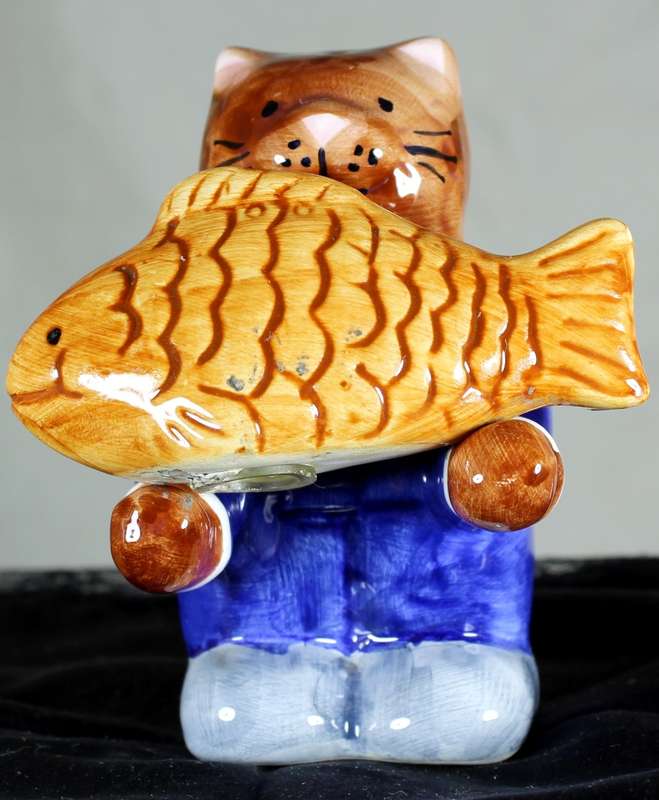 Character Salt & Pepper Set - Bear & Fish