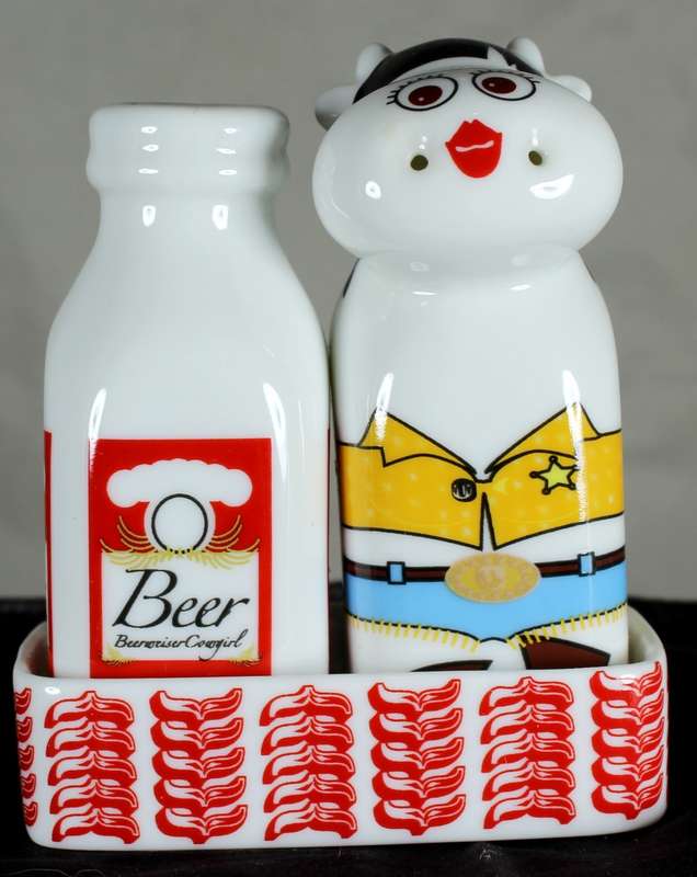 Character  Salt & Pepper Set - Cow with Milk Bottle