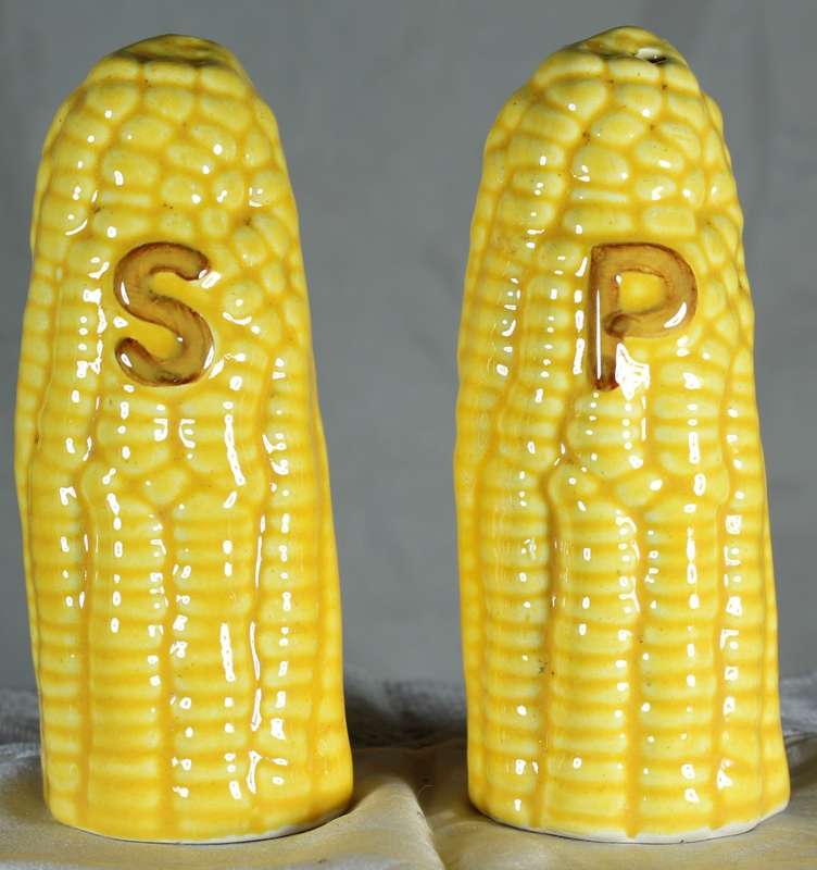 Character  Salt & Pepper Set - Mielies