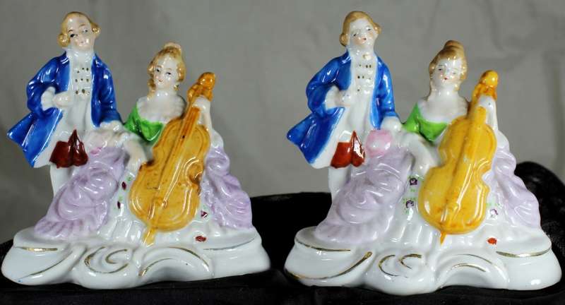 Character  Salt & Pepper Set - Victorian Couple