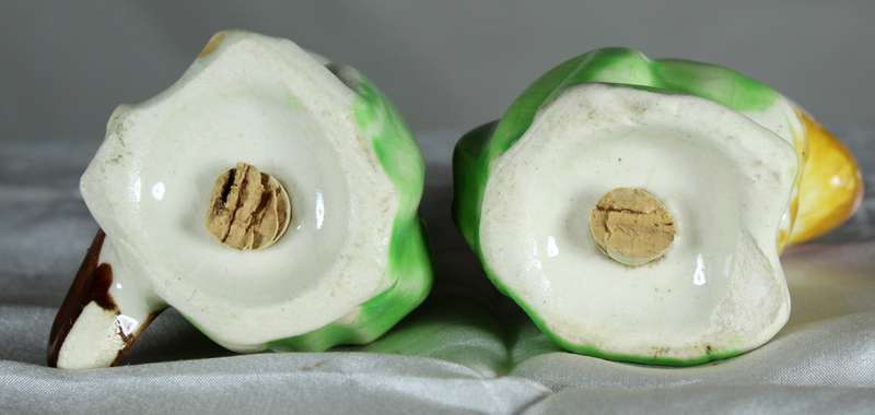 Character  Salt & Pepper Set - Frogs on a Boat