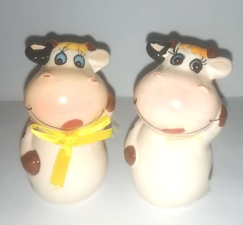 Character salt & pepper set - funny cows