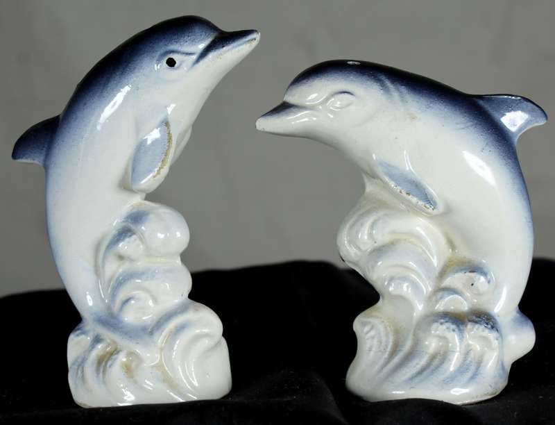 Character  Salt & Pepper Set - Dolphins