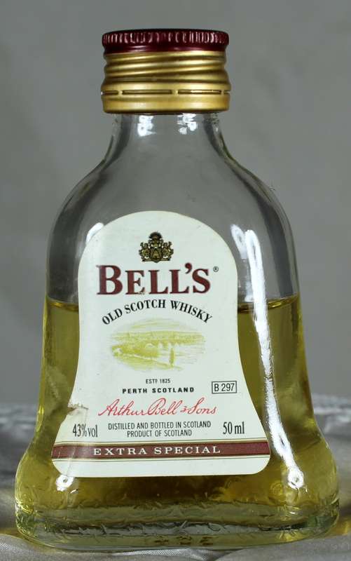 Mini Liquor Bottle - Bell`s Whiskey (50ml) - BID NOW!!!