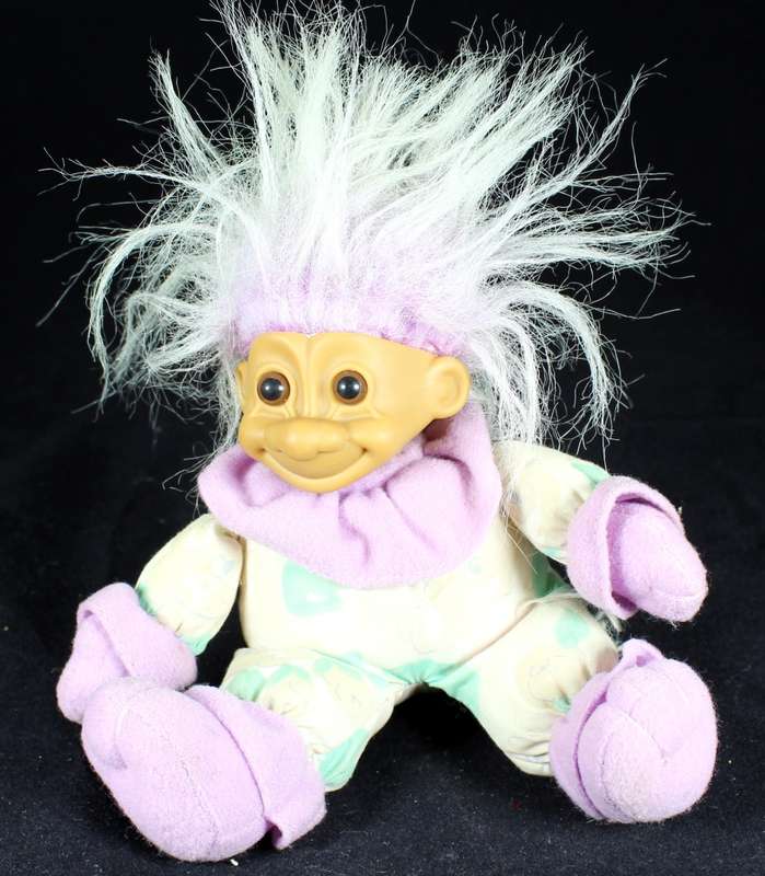 Troll in Night Clothes