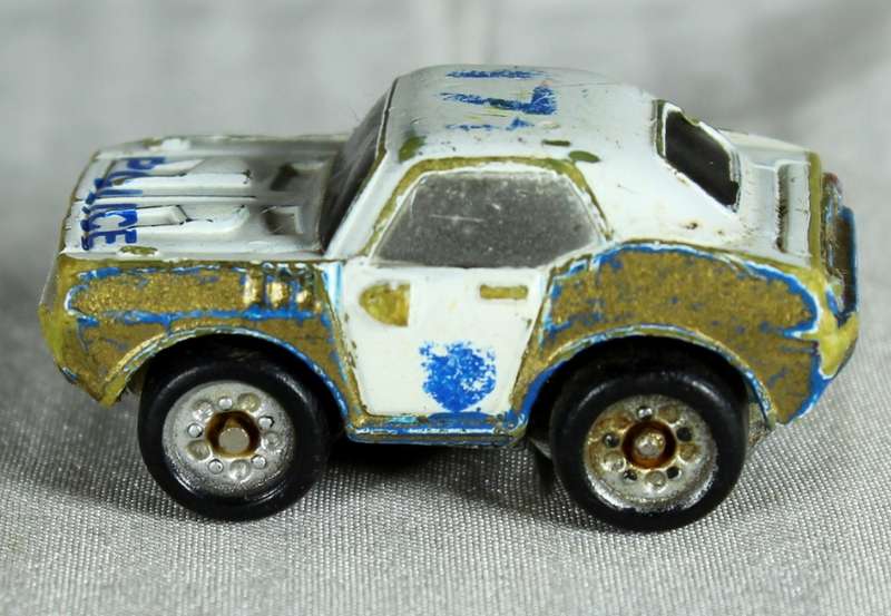 Micro Machines - Galoob (1987) - `69 Chevy Camaro police