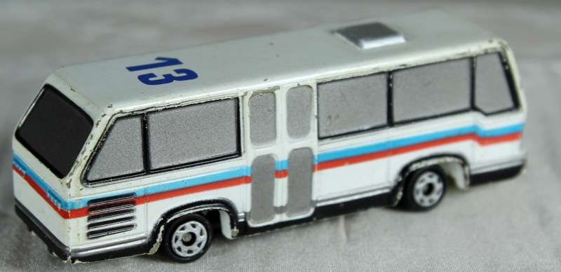 Micro Machines - Galoob (1989) - Bumpy Bus Company - Low Price - BID NOW!!!