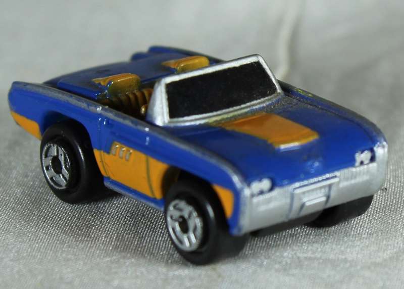 Micro Machines - Galoob (1987) - 1963 Ford Thunderbird Convertible - Low Price - BID NOW!!!