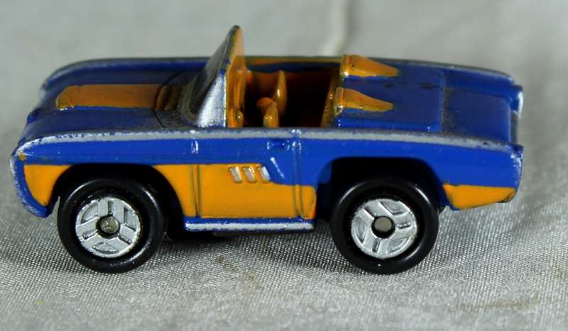 Micro Machines - Galoob (1987) - 1963 Ford Thunderbird Convertible - Low Price - BID NOW!!!