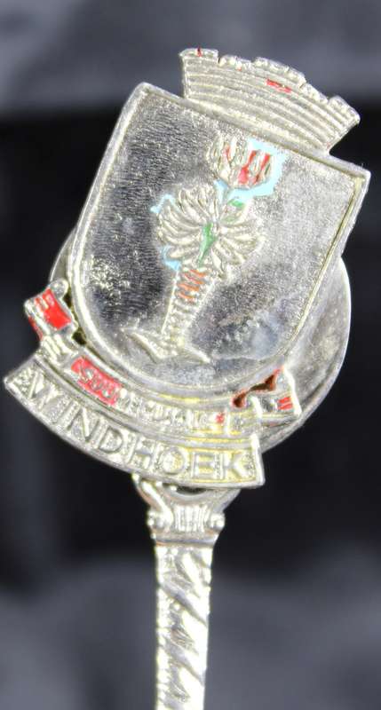 Souvenir Spade - Windhoek