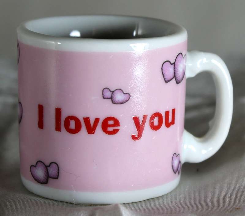Miniature `I Love You` Cup - BID NOW!!!