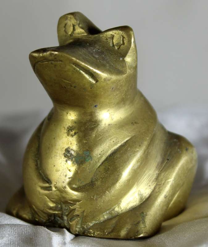 Small Brass Frog - BID NOW!!!