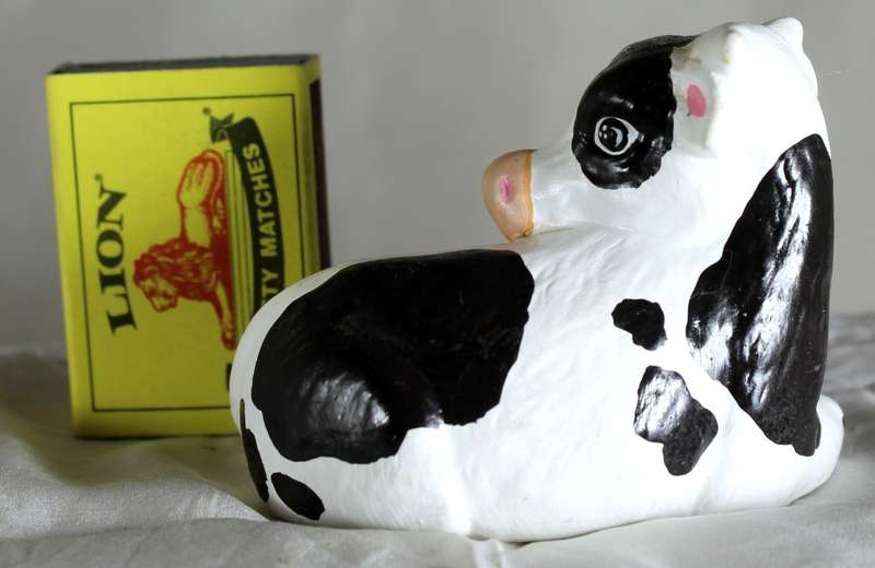 Ceramic Cow Grooming Itself - BID NOW!!!
