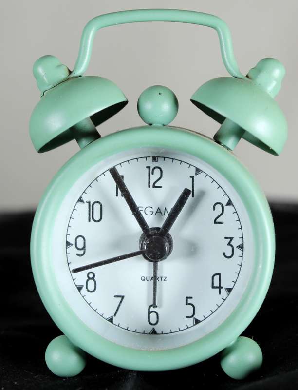 Miniature Working Green Alarm Clock - BID NOW!!!