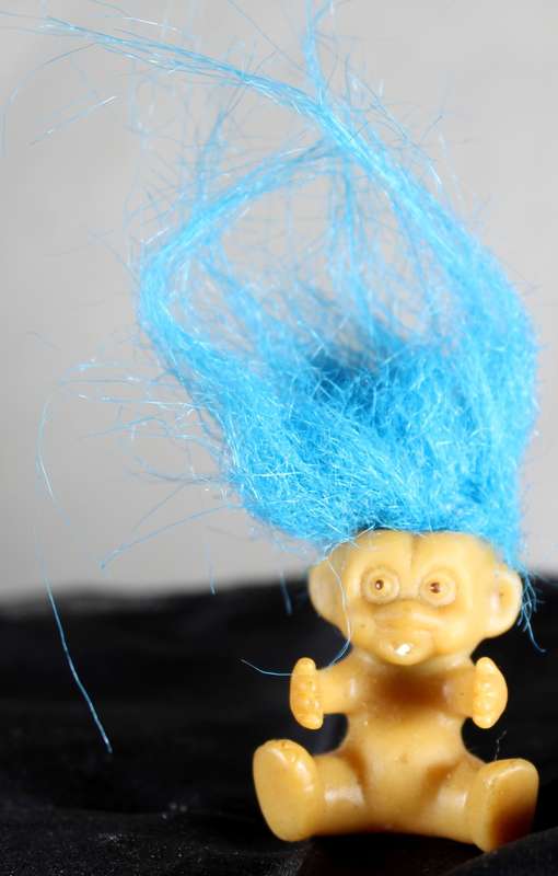 Miniature Sitting Troll with Blue Hair - BID NOW!!!