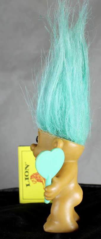 Mom of the Year Troll with Teal Hair - BID NOW!!!
