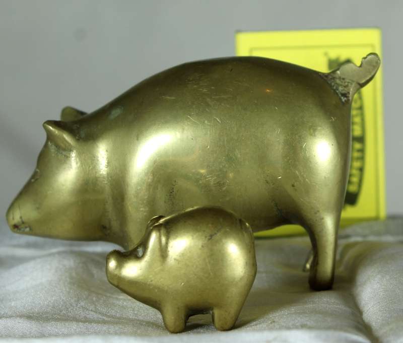Small Brass Pig & Piglet - BID NOW!!!