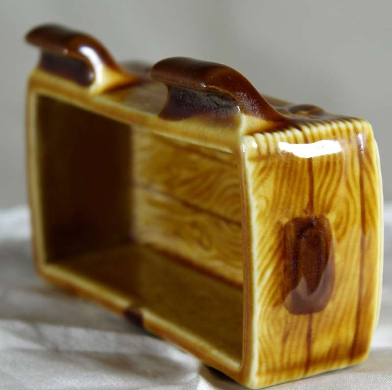 Wade Whimsie - treasure chest / trinket box