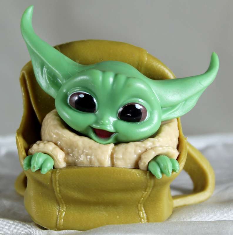 The Mandalorian - Grogu In Backpack