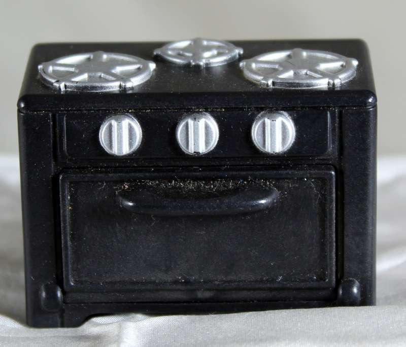 Sylvanian Families - Black Stove and Oven