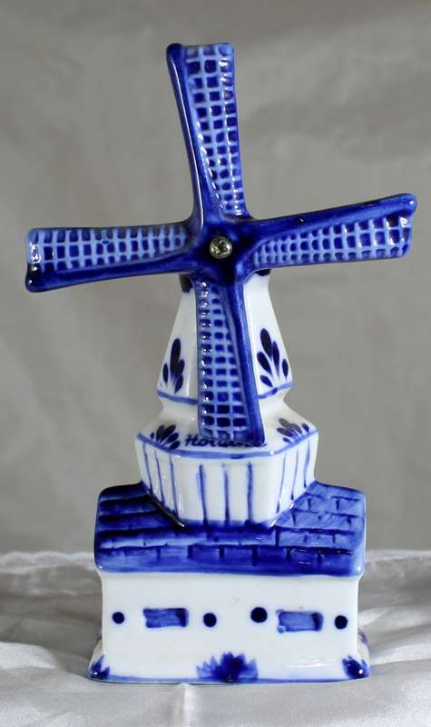 Holland Blue and White Windmill