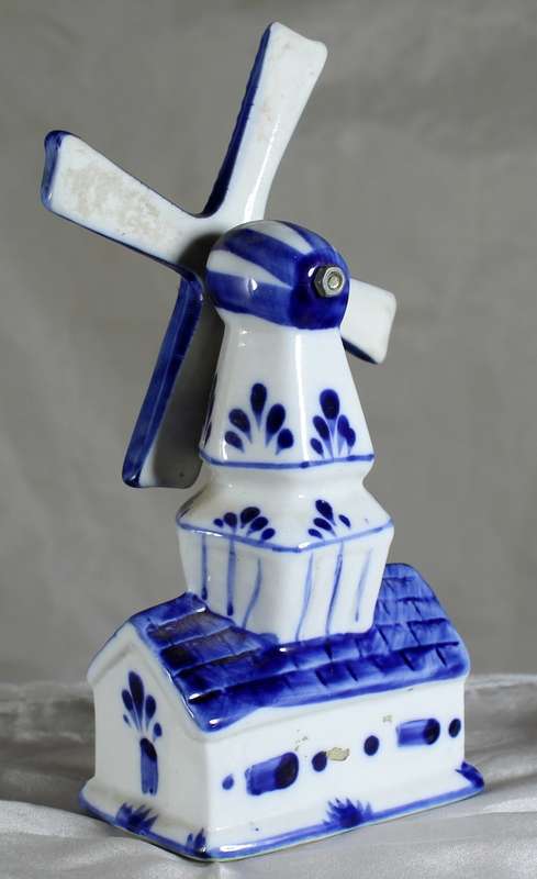 Holland Blue and White Windmill