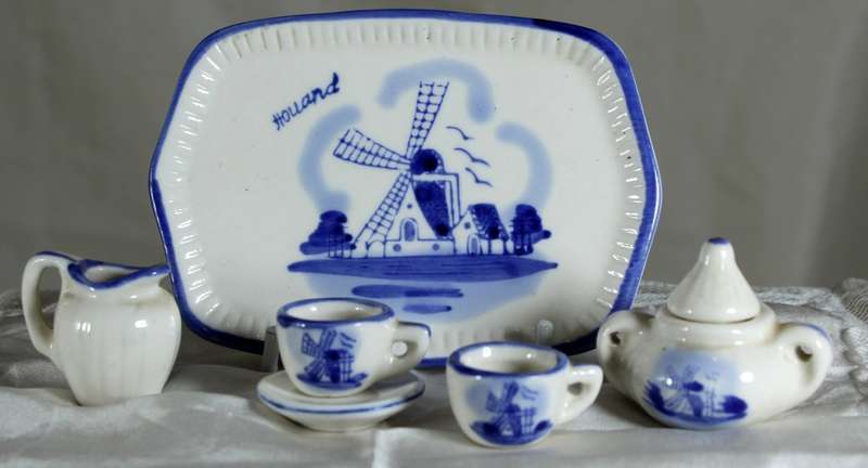 Miniature Blue and White Teaset