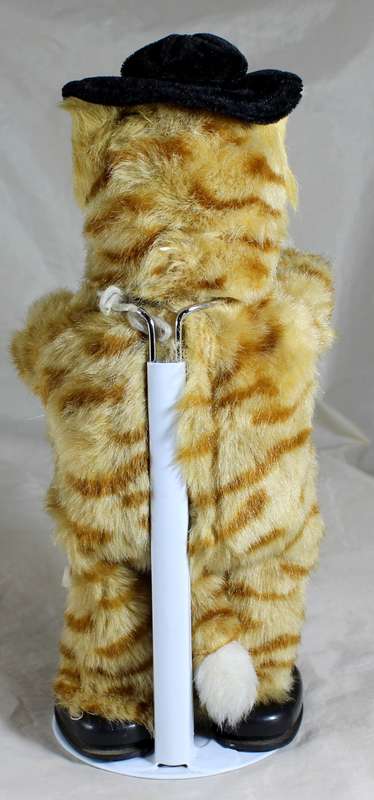 Puss in Boots On Stand