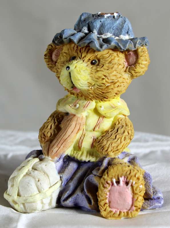 Mama Bear With Foot In Plaster