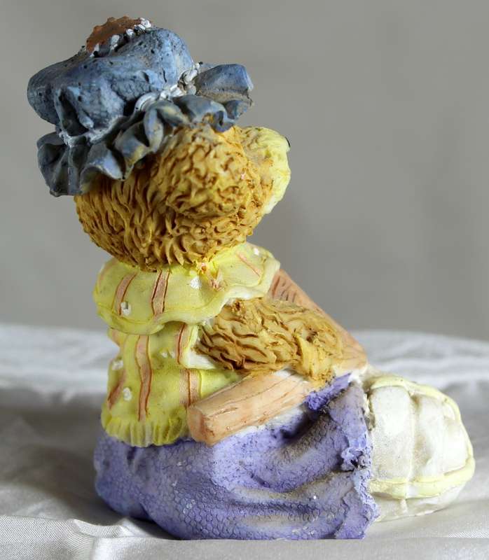 Mama Bear With Foot In Plaster