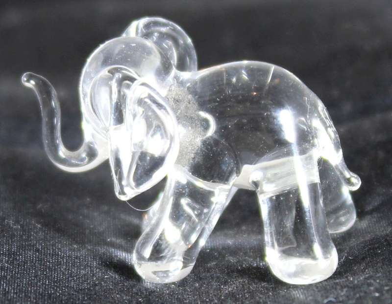 Clear Glass Miniature Elephant - BID NOW!!!