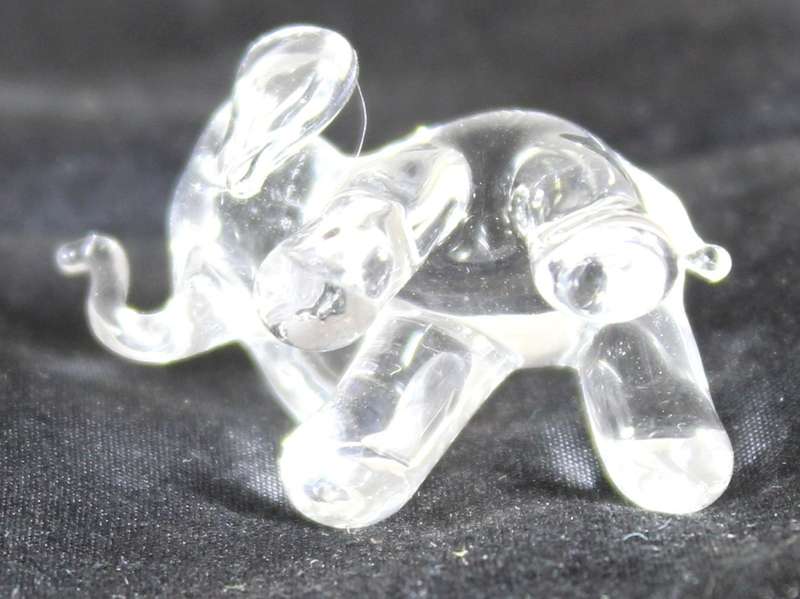 Clear Glass Miniature Elephant - BID NOW!!!