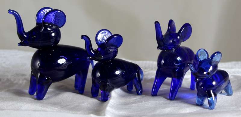 Cobalt blue Vintage Elephants with Trunks Up Set of 4 - BID NOW!!!
