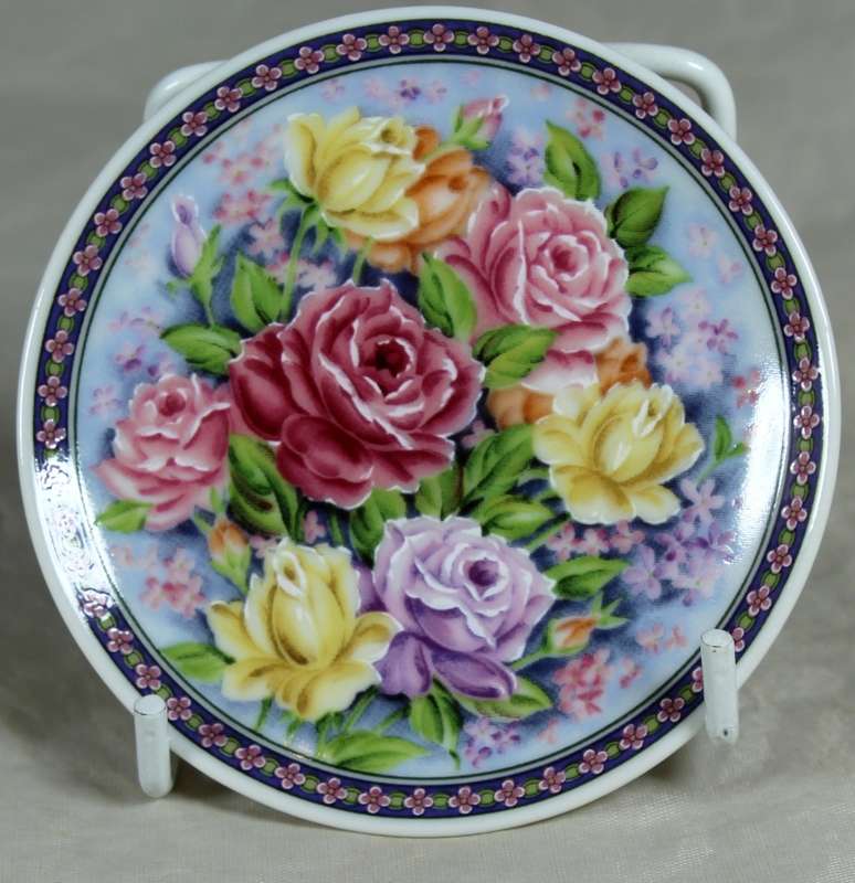BWA Imperial Imari Small Flower Plate - Blueish Border - BID NOW!!!