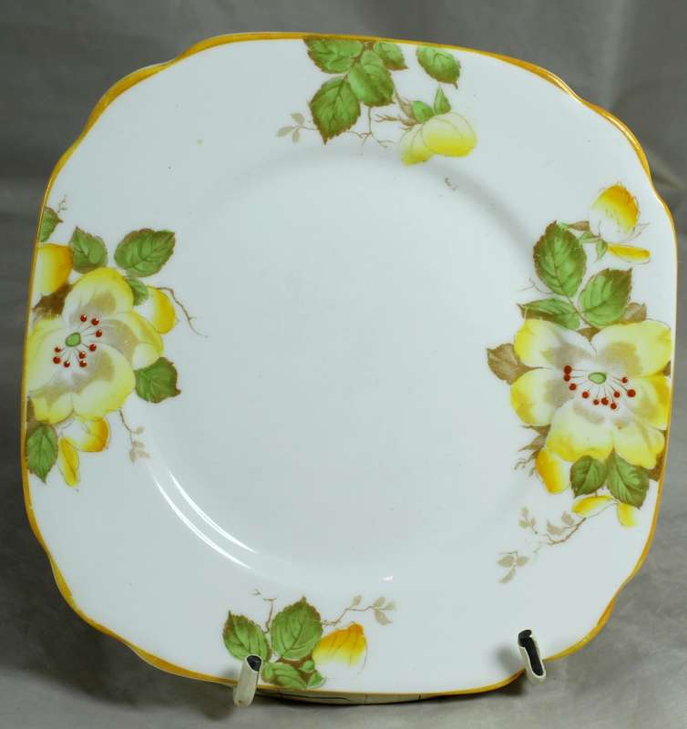 Royal Albert Christmas Rose - Side Plate - BID NOW!!!